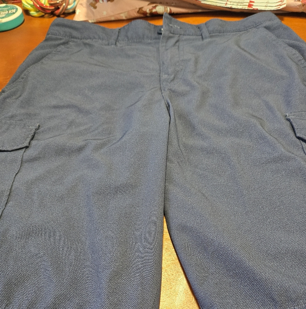 Men's Blue Cargo Type Shorts  Size 30 Waist